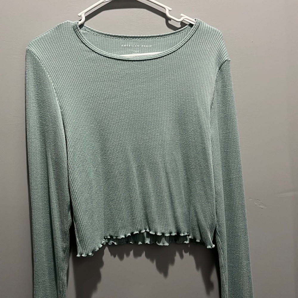 Long sleeve crop shirt